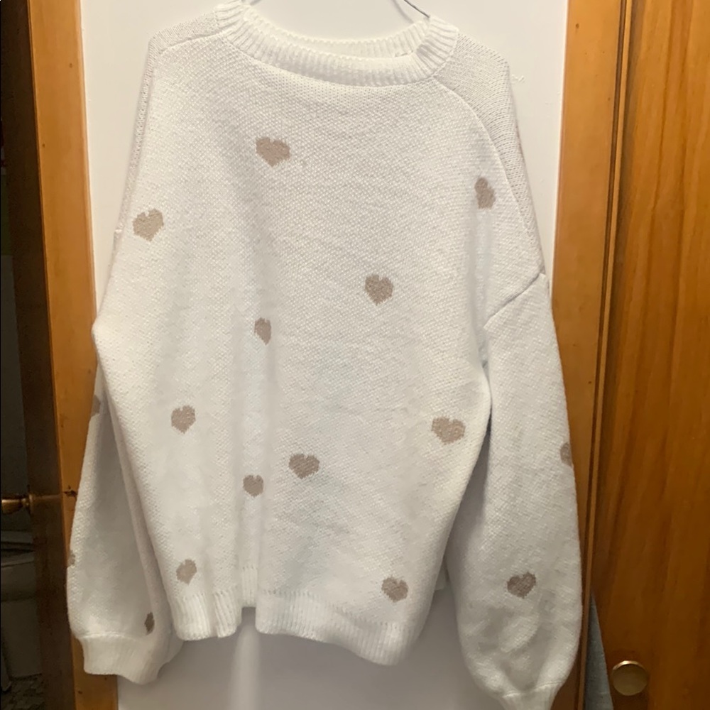 Cozy White Heart Pattern Sweater long sleeve
